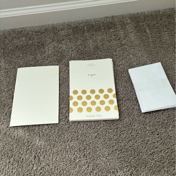 Gold/White Thank You Cards (set of 25) 💖 - Picture 1 of 1